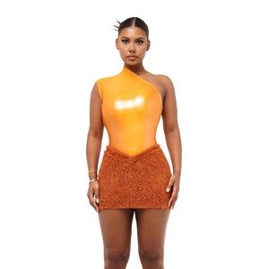 Coucoo Kalibu mini skirt anemone orange & jani bodysuit satsuma skin